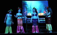 Foto de la galería: Los talentos de la Escuela de Comedia Musical brillaron en el Montoya