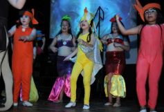 Foto de la galería: Los talentos de la Escuela de Comedia Musical brillaron en el Montoya