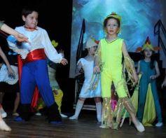 Foto de la galería: Los talentos de la Escuela de Comedia Musical brillaron en el Montoya