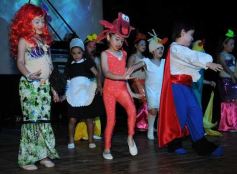 Foto de la galería: Los talentos de la Escuela de Comedia Musical brillaron en el Montoya