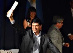 Foto de la galería: Entregaron los diplomas a las autoridades electas en Misiones