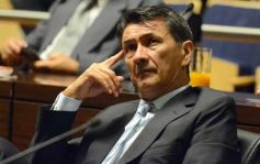 Foto de la galería: La Legislatura fijó en 33 mil millones de pesos el presupuesto provincial para el 2016