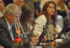 Foto de la galería: La Legislatura fijó en 33 mil millones de pesos el presupuesto provincial para el 2016