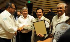 Foto de la galería: La Legislatura fijó en 33 mil millones de pesos el presupuesto provincial para el 2016