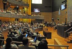 Foto de la galería: La Legislatura fijó en 33 mil millones de pesos el presupuesto provincial para el 2016
