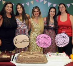 Foto de la galería: Tres amigas festejaron su ingreso al mundo periodístico