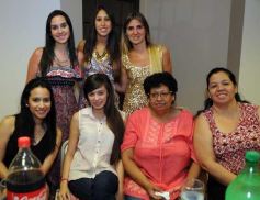 Foto de la galería: Tres amigas festejaron su ingreso al mundo periodístico