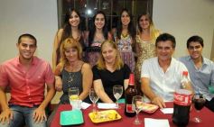 Foto de la galería: Tres amigas festejaron su ingreso al mundo periodístico