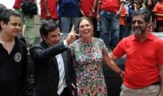 Foto de la galería: Día histórico: asumieron el nuevo gobernador y su vice, Passalacqua y Herrera Ahuad