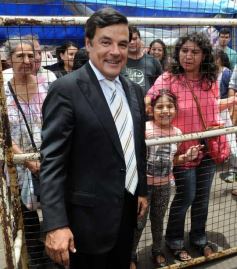 Foto de la galería: Día histórico: asumieron el nuevo gobernador y su vice, Passalacqua y Herrera Ahuad