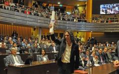 Foto de la galería: Día histórico: asumieron el nuevo gobernador y su vice, Passalacqua y Herrera Ahuad