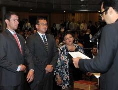 Foto de la galería: Día histórico: asumieron el nuevo gobernador y su vice, Passalacqua y Herrera Ahuad