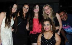 Foto de la galería: El calorcito ya se vive a pleno en El Fogón