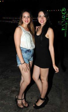 Foto de la galería: El calorcito ya se vive a pleno en El Fogón