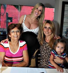 Foto de la galería: Nito y Romina, esperando a Francesco