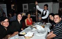 Foto de la galería: Noche de sábado en el segundo tramo de la costanera, diversión asegurada