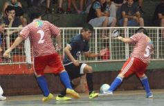 Foto de la galería: Los Facheros, a un paso de gritar campeón nuevamente en el futsal