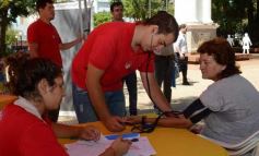 Foto de la galería: Caras conocidas, en medio del calor posadeño