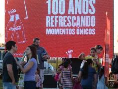 Foto de la galería: Coca Cola celebró en Posadas los 100 años de su envase de vidrio