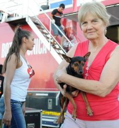 Foto de la galería: Coca Cola celebró en Posadas los 100 años de su envase de vidrio
