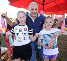 Foto de la galería: Coca Cola celebró en Posadas los 100 años de su envase de vidrio