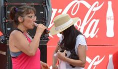 Foto de la galería: Coca Cola celebró en Posadas los 100 años de su envase de vidrio