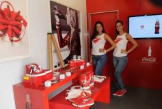 Foto de la galería: Coca Cola celebró en Posadas los 100 años de su envase de vidrio