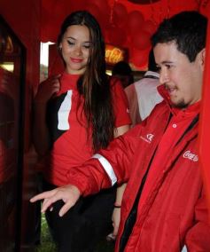 Foto de la galería: Coca Cola celebró en Posadas los 100 años de su envase de vidrio