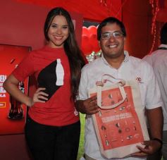 Foto de la galería: Coca Cola celebró en Posadas los 100 años de su envase de vidrio