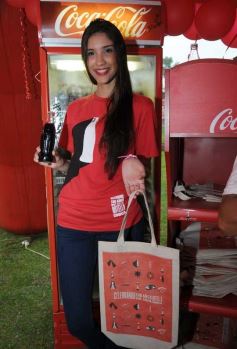 Foto de la galería: Coca Cola celebró en Posadas los 100 años de su envase de vidrio