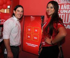 Foto de la galería: Coca Cola celebró en Posadas los 100 años de su envase de vidrio