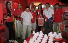 Foto de la galería: Coca Cola celebró en Posadas los 100 años de su envase de vidrio