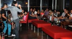 Foto de la galería: Cena, recital en vivo y mucha diversión