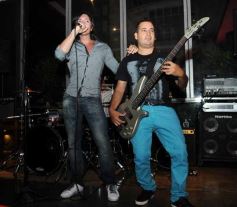 Foto de la galería: Cena, recital en vivo y mucha diversión