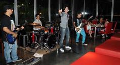 Foto de la galería: Cena, recital en vivo y mucha diversión