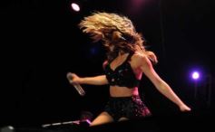 Foto de la galería: Los fuegos artificiales y luego el recital de Lali, inolvidable