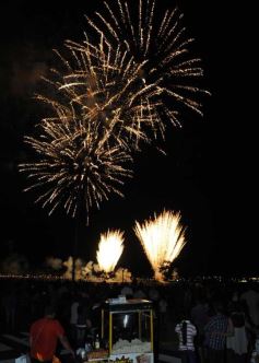 Foto de la galería: Los fuegos artificiales y luego el recital de Lali, inolvidable