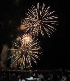 Foto de la galería: Los fuegos artificiales y luego el recital de Lali, inolvidable