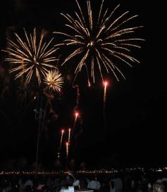 Foto de la galería: Los fuegos artificiales y luego el recital de Lali, inolvidable