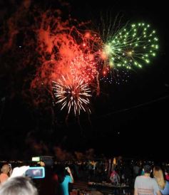 Foto de la galería: Los fuegos artificiales y luego el recital de Lali, inolvidable