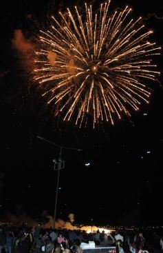Foto de la galería: Los fuegos artificiales y luego el recital de Lali, inolvidable