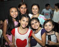 Foto de la galería: Fiesta de La Familia de la Iglesia 100 por ciento Libre