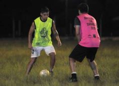 Foto de la galería: Futbolistas solidarios juntaron donaciones para un hogar de niños
