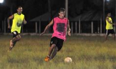 Foto de la galería: Futbolistas solidarios juntaron donaciones para un hogar de niños