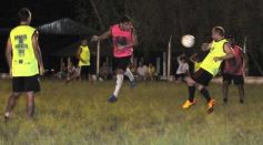 Foto de la galería: Futbolistas solidarios juntaron donaciones para un hogar de niños