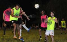 Foto de la galería: Futbolistas solidarios juntaron donaciones para un hogar de niños