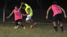 Foto de la galería: Futbolistas solidarios juntaron donaciones para un hogar de niños