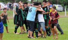 Foto de la galería: Por primera vez en su historia, El Brete es el campeón de la Liga Posadeña