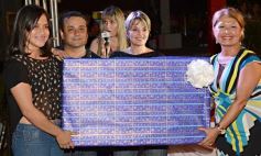 Sixto Fotografías. Sociedad. Agasajos - Unas mil mujeres fueron agasajadas por el Ministerio Salud Pública en el Hogar de Día