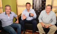 Sixto Fotografías. Sociedad. Campañas - Sergio Massa desembarcó con su campaña presidencial en Posadas